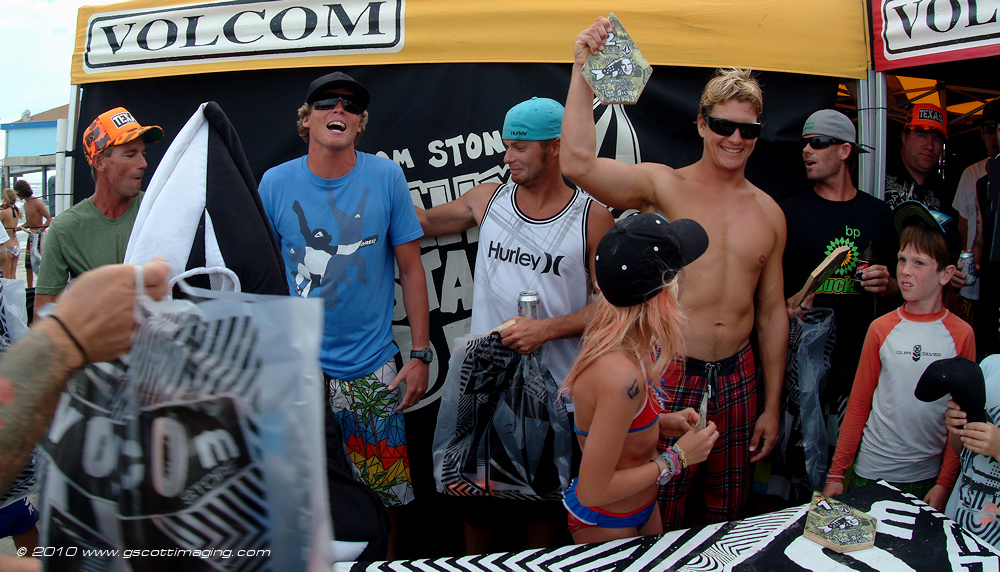 Volcom-000052.jpg   (1000x572)   377 Kb                                    Click to display next picture